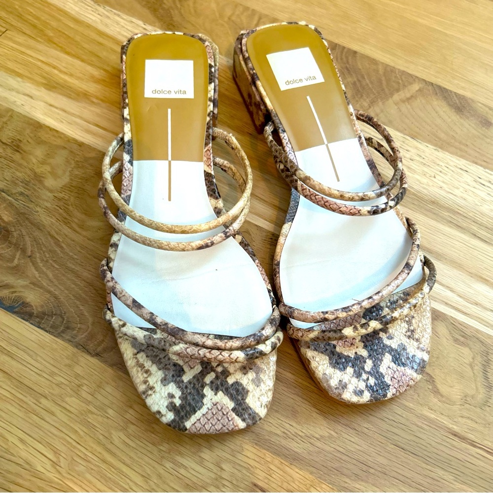 Dolce Vita Haize Embossed Leather Snakeskin Sandals 8 - Picture 2 of 6